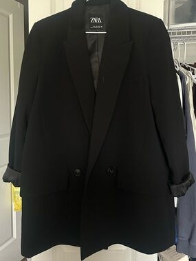 Zara Black Double-Breasted Blazer